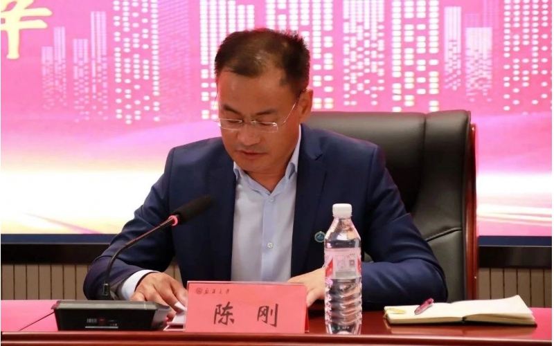 外經(jīng)貿(mào)協(xié)會(huì)牽頭 野馬集團(tuán)等單位與新疆大學(xué)外國(guó)語(yǔ)學(xué)院達(dá)成戰(zhàn)略合作